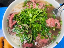 Image: 10 Vietnamese dishes praised by foreign newspapers in 2022