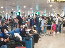 Image: Tan Son Nhat passenger numbers at record highs
