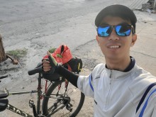 Image: Two days of cycling more than 240 km back home to celebrate Tet