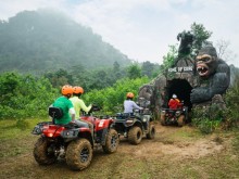 Image: Off-road driving to explore ironwood forest and ‘Kong’s house’