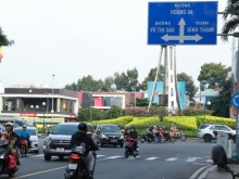 Image: HCMC traffic police proposes removing Dien Bien Phu roundabout