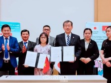Image: Japan provides grants for three projects in HCMC, Ca Mau