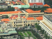 Image: HCMC opens City Hall to visitors on holiday