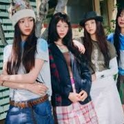 NewJeans Celebrates Fourth Anniversary with Four-Member Content