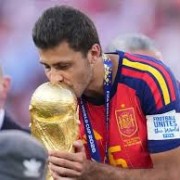 Real Madrid Pursues Transfer of Manchester City's Rodri