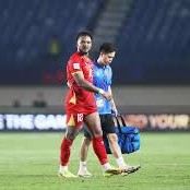 Nguyễn Xuân Son Faces Injury Risk at FIFA ASEAN Cup