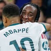 Real Madrid Secures Narrow Victory Over Villarreal Despite Vinícius Júnior's Red Card