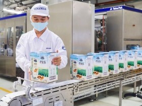 Image: Vinamilk exports first large batch of milk to China in 2021