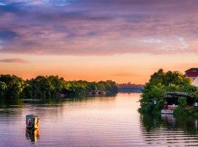 Image: Discover the poetic beauty of Hue River