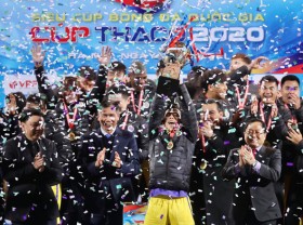 Image: Hanoi FC claim 2020 Super Cup title