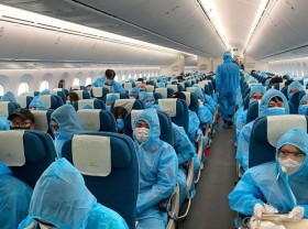 Image: Ministry orders suspending flights from UK, South Africa over COVID variants fear