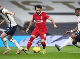 Image: Liverpool back on track with win at Tottenham