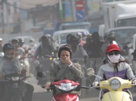 Image: PM wants old motorbikes off the streets