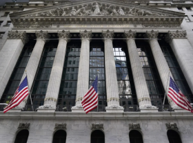 Image: New York Stock Exchange delisting 3 Chinese firms under Trump order