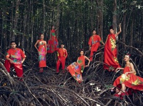 Image: Vietnamese models show off shades of breaking dawn