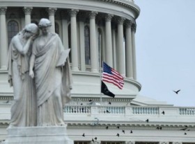 Image: World breaking news today January 11 Trump orders flags to half staff to honor fallen Capitol Police officers