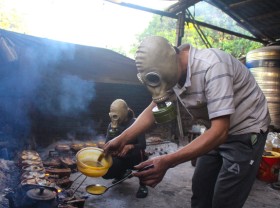 Image: Ha Nam village busy preparing Tet dishes