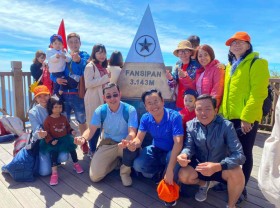 Image: HCM City tour agents offer tourists with various promotions