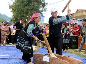 Image: Mu Cang Chai banh day pounding festival about to open