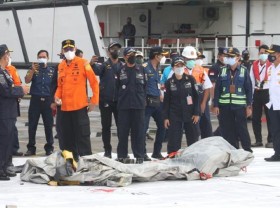 Image: Vietnam condoles Indonesia over plane crash