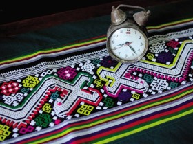 Image: An extraordinary lying embroiderer