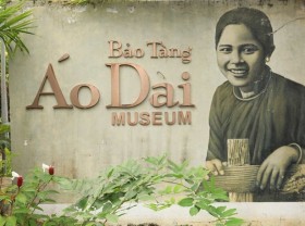Image: First Ao Dai Museum in Saigon in a green setting