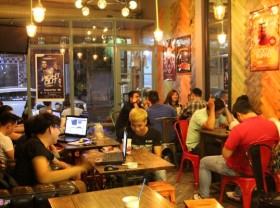 Image: Internet fee in Vietnam surprises foreigners