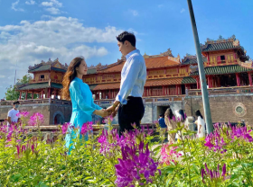 Image: Romantic photos of Vietnamese South Korean couple in Vietnam s tourist attractions