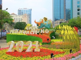 Image: Nguyen Hue Flower Street opens to public