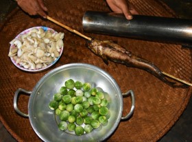 Image: Soup, bitter tomato – a strange but delicious dish is famous in the Central Highlands