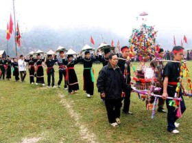 Image: The traditional festivals in Cao Bang are famous near and far