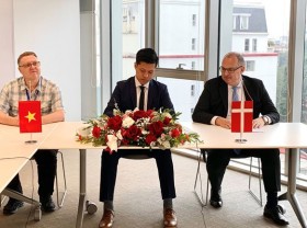 Image: Vietnamese firms to provide foundations, harbor services for La Gan wind power project