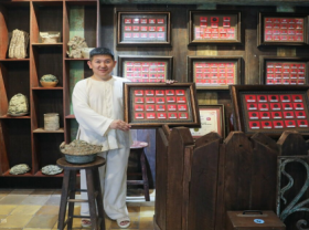 Image: Unique collection of fossil ancient coins of Saigon s man