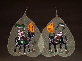 Image: Paintings on sacred fig leaves are popular gifts