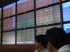 Image: System error drags VN-Index down