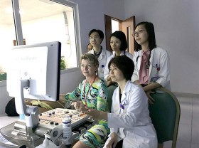 Image: Award-winning female lecturer devotes whole life to science