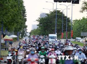 Image: Vietnam strictly controls vehicle emissions to improve air quality