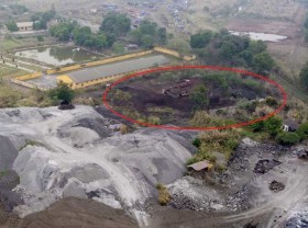 Image: Tons of hazardous waste left uncovered in Thai Nguyen province