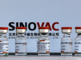Image: Indonesian nurse dies 9 days after receiving Chinese vaccine