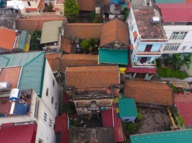 Image: A close-up of a 100-year-old French villa of the once-famous “giant vermicelli village” in Hanoi