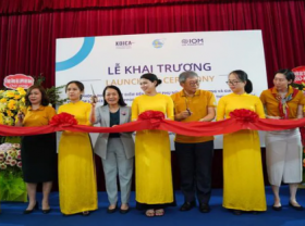 Image: Another service office for returning migrant women opens in Vietnam