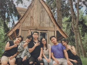 Image: Campsites near Hanoi and close friends