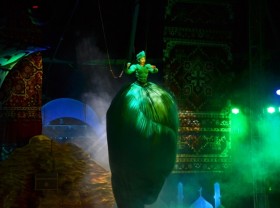 Image: Circus show restaged to celebrate national holiday