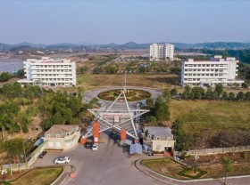 Image: Hai Duong dissolves last field hospital
