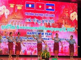 Image: Khmer communities celebrate traditional festival
