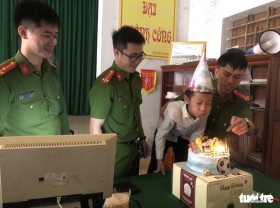 Image: Breakfast @ Tuoi Tre News — April 12