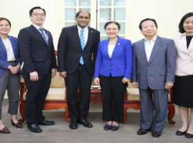 Image: Newly appointed Singaporean Ambassador to pay a courtesy visit to the VUFO President