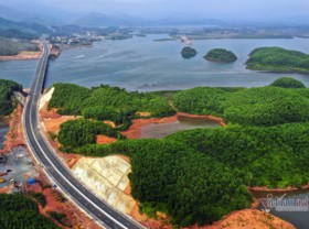 Image: Quang Ninh Province awakens