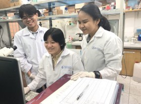 Image: University students make products to control virus spread