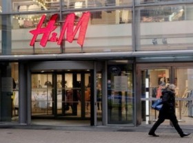 Image: Vietnam tells fashion brands to respect its sovereignty over Paracel and Spratly Islands